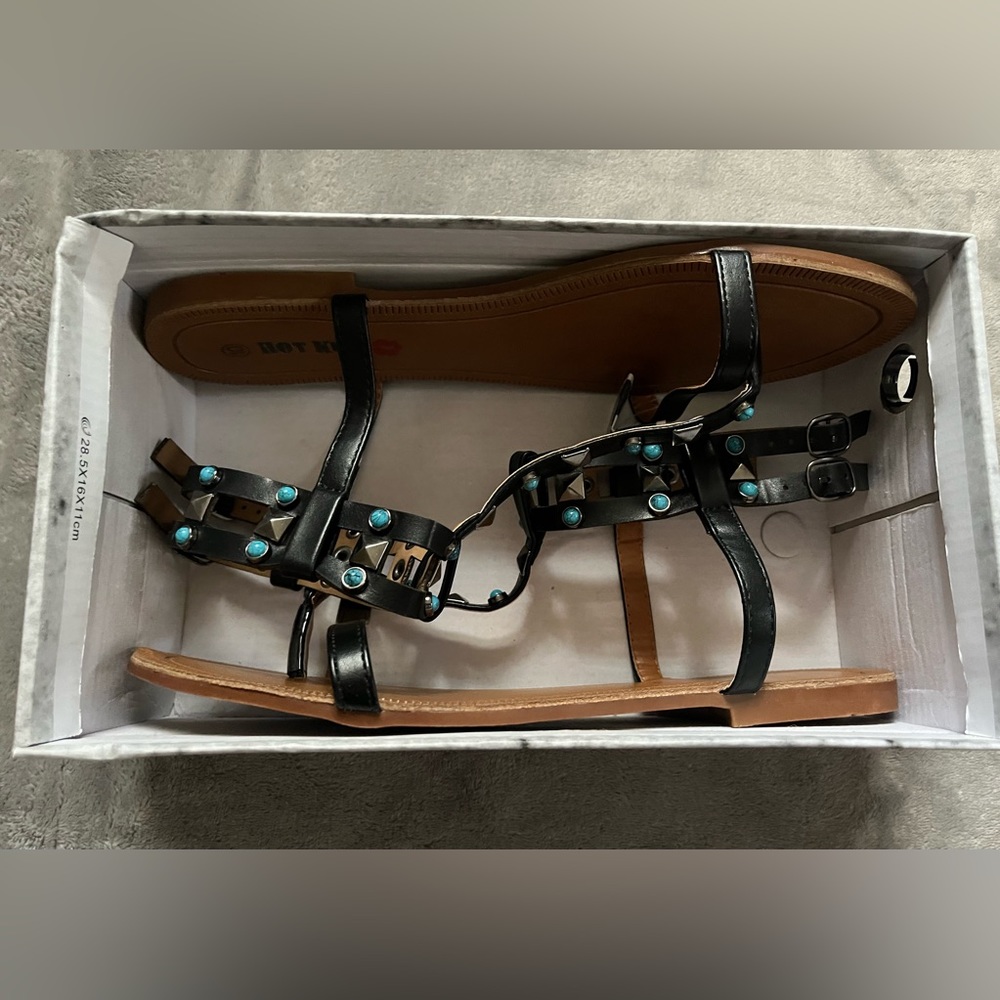 Hot Kiss Black Beaded and Studded Flat Sandals New with Box - Picture 2 of 16
